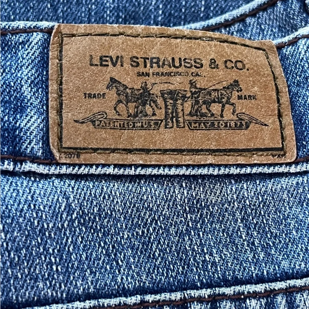 LEVI’S Boot Cut Jeans